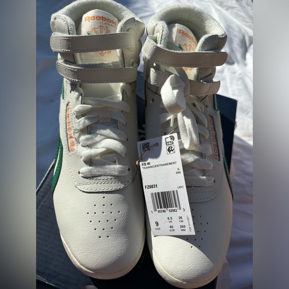 Reebok White and Green High-Top Sneakers - Picture 6 of 9